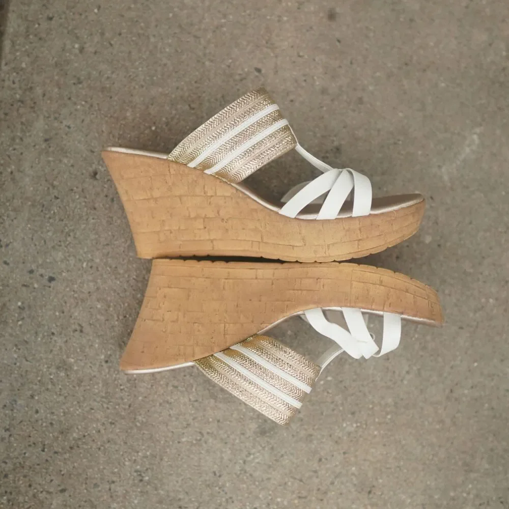 Italian Shoemakers Platform Wedge Sandals Sz 10 White Gold Strappy Made in Italy